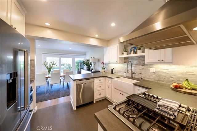 406 Carlotta, Newport Beach, CA 92660