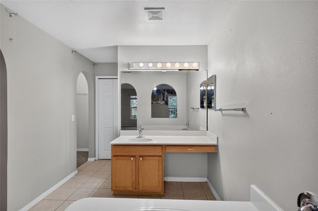 12803 LAKE VISTA DRIVE, Gibsonton, FL 33534