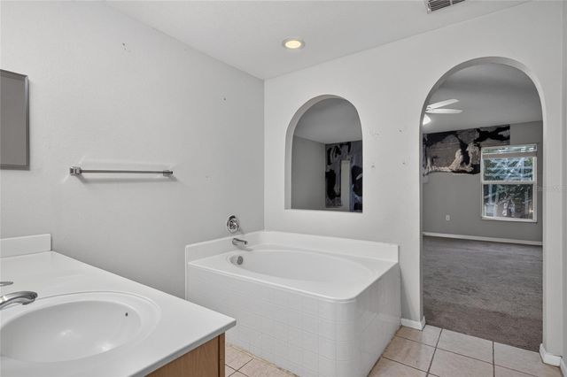 12803 LAKE VISTA DRIVE, Gibsonton, FL 33534