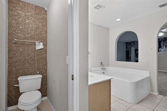 12803 LAKE VISTA DRIVE, Gibsonton, FL 33534