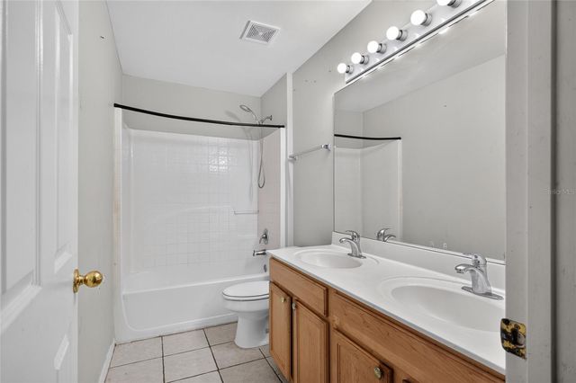 12803 LAKE VISTA DRIVE, Gibsonton, FL 33534