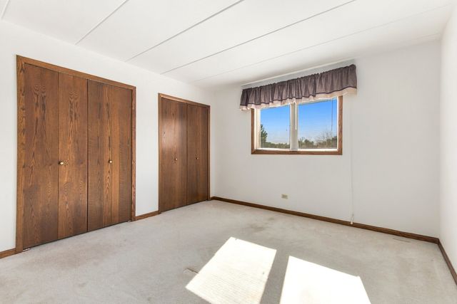 15651 Garden View Court 2D, Orland Park, IL 60462
