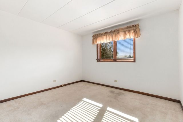 15651 Garden View Court 2D, Orland Park, IL 60462