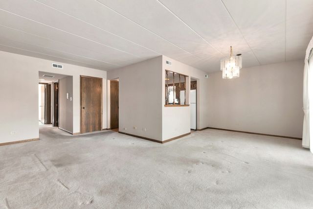 15651 Garden View Court 2D, Orland Park, IL 60462