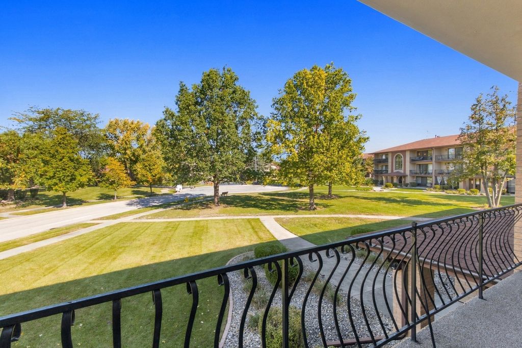 15651 Garden View Court 2D, Orland Park, IL 60462 — photo 2