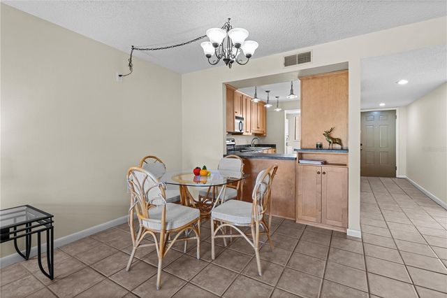 2851 SW 32ND AVENUE B6, Ocala, FL 34474