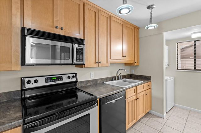 2851 SW 32ND AVENUE B6, Ocala, FL 34474