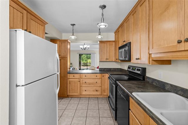 2851 SW 32ND AVENUE B6, Ocala, FL 34474