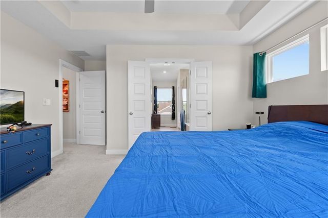 1717 SW Hightown Drive, Lee's Summit, MO 64082