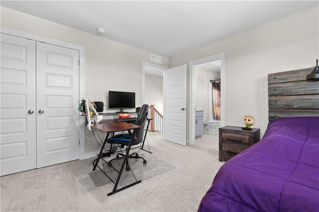 1717 SW Hightown Drive, Lee's Summit, MO 64082