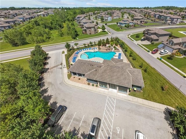 1717 SW Hightown Drive, Lee's Summit, MO 64082