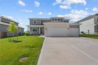 1717 SW Hightown Drive, Lee's Summit, MO 64082