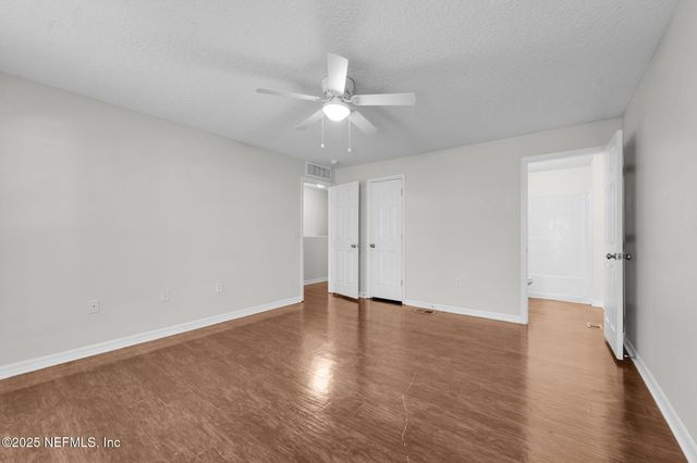 7398 PALM HILLS Drive, Jacksonville, FL 32244