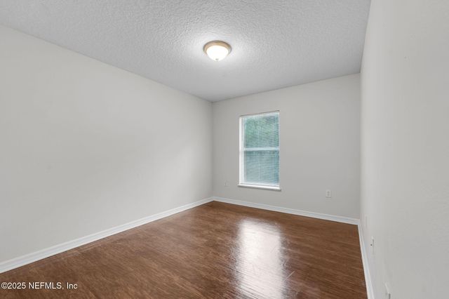 7398 PALM HILLS Drive, Jacksonville, FL 32244