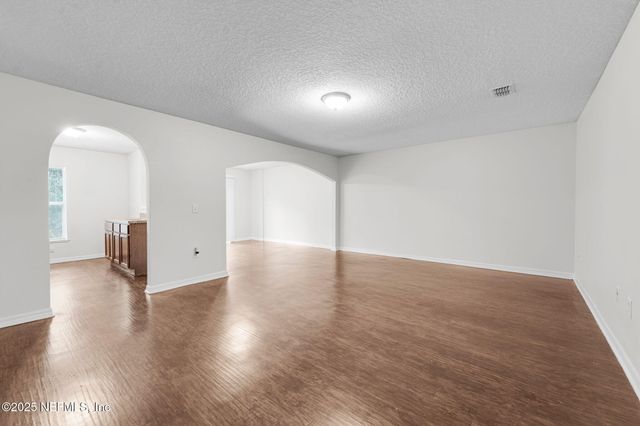 7398 PALM HILLS Drive, Jacksonville, FL 32244