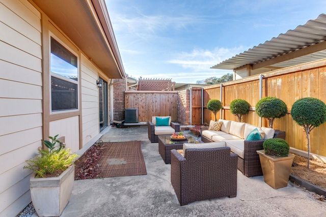 13784 Brookgreen Circle, Dallas, TX 75240