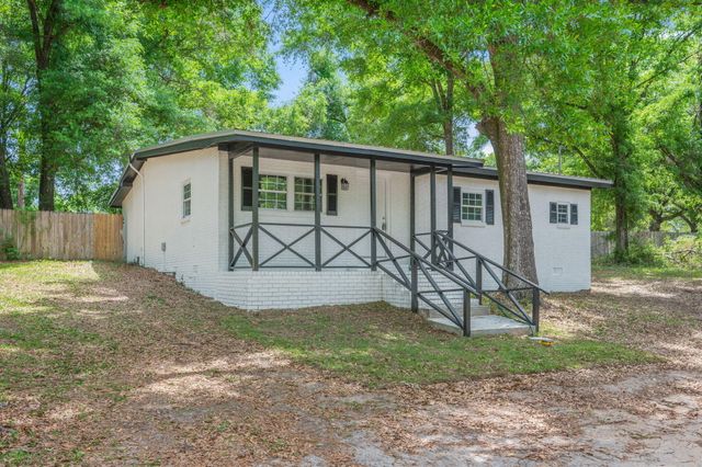 165 Smith Street, Crestview, FL 32539