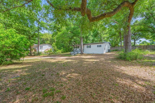 165 Smith Street, Crestview, FL 32539