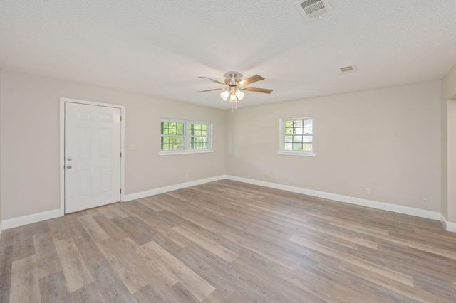 165 Smith Street, Crestview, FL 32539