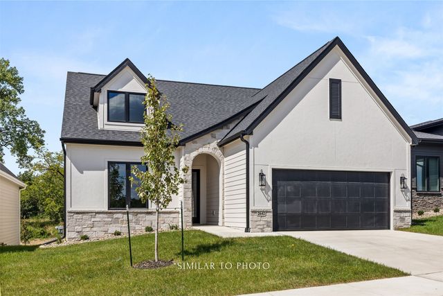 1310 SE Menlo Drive, Waukee, IA 50263