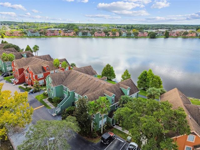 9064 LAKE CHASE ISLAND WAY, Tampa, FL 33626
