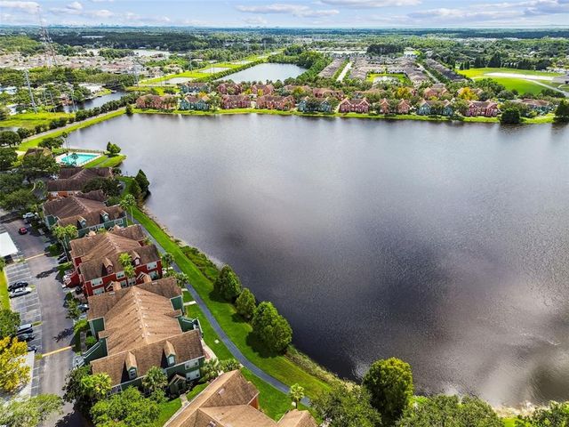 9064 LAKE CHASE ISLAND WAY, Tampa, FL 33626