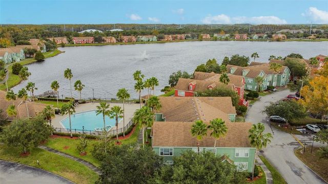 9064 LAKE CHASE ISLAND WAY, Tampa, FL 33626