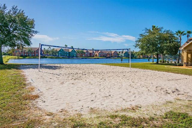 9064 LAKE CHASE ISLAND WAY, Tampa, FL 33626