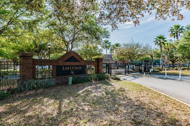 9064 LAKE CHASE ISLAND WAY, Tampa, FL 33626