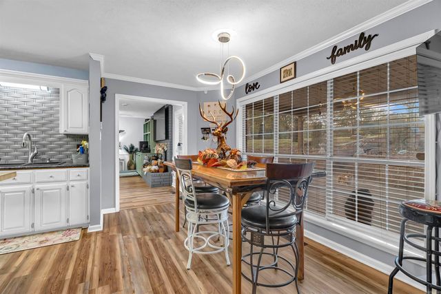 36 Par Court, Morrilton, AR 72110