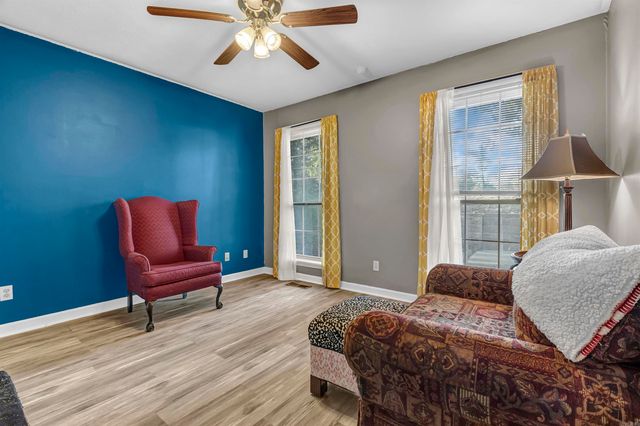 36 Par Court, Morrilton, AR 72110