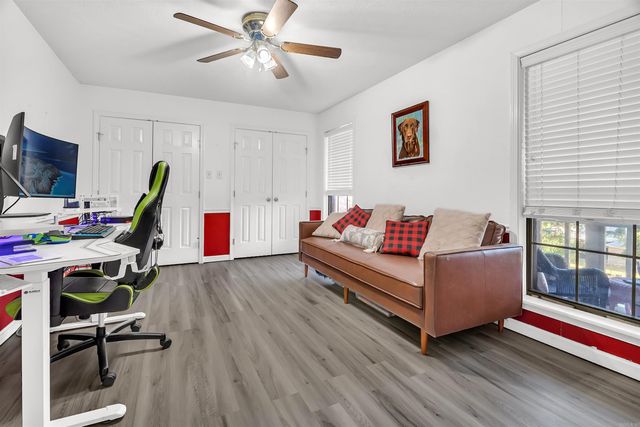 36 Par Court, Morrilton, AR 72110