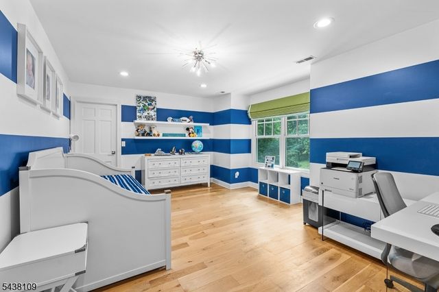 44 Brookvale Rd, Kinnelon Boro, NJ 07405