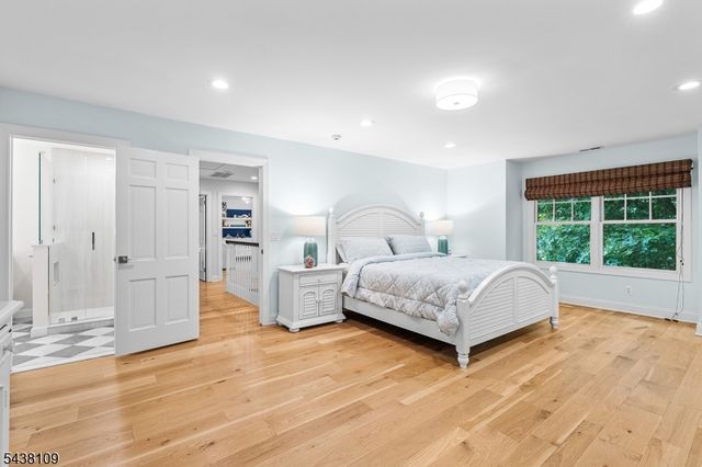 44 Brookvale Rd, Kinnelon Boro, NJ 07405