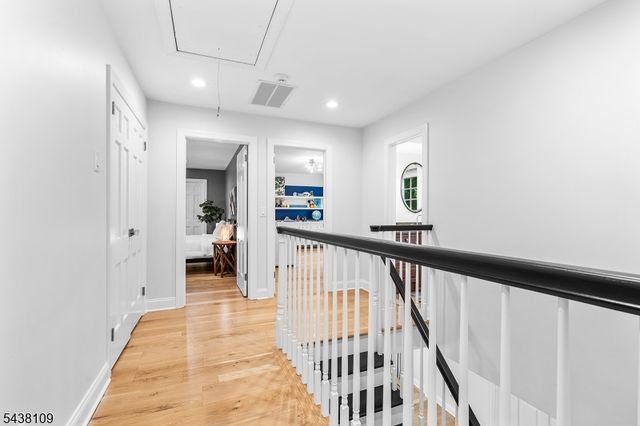 44 Brookvale Rd, Kinnelon Boro, NJ 07405