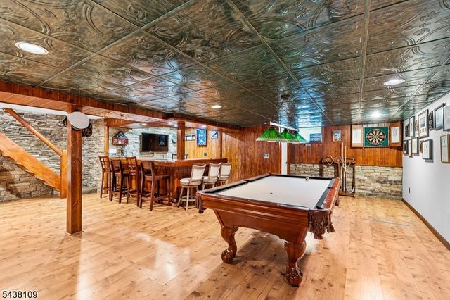 44 Brookvale Rd, Kinnelon Boro, NJ 07405