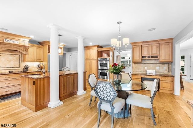 44 Brookvale Rd, Kinnelon Boro, NJ 07405
