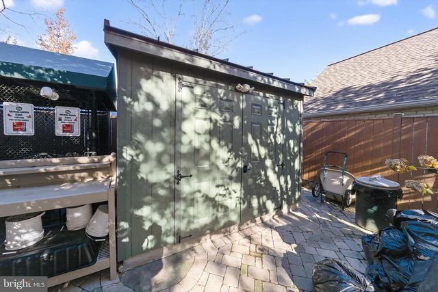 6329 19TH ST N, Arlington, VA 22205