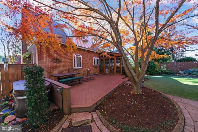 6329 19TH ST N, Arlington, VA 22205