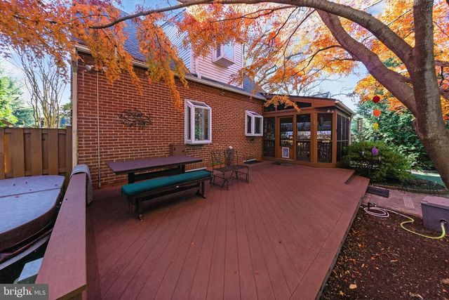 6329 19TH ST N, Arlington, VA 22205