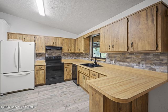 3265 Canaveral Groves Boulevard, Cocoa, FL 32926