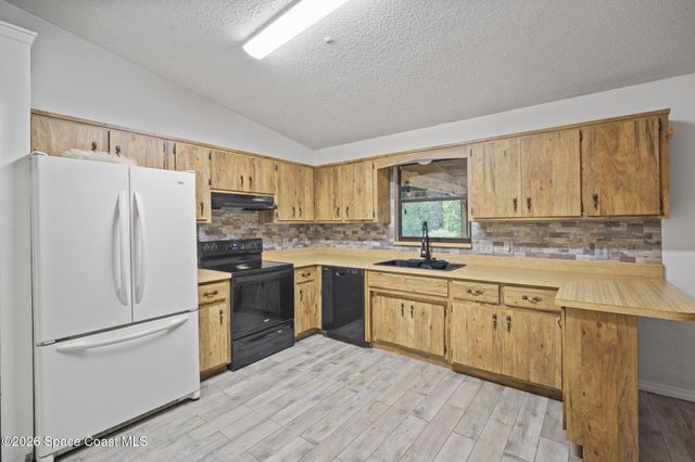 3265 Canaveral Groves Boulevard, Cocoa, FL 32926