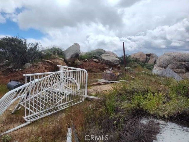 2 California, Hemet, CA 92545