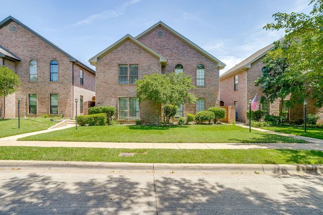 1301 Belle Place, Fort Worth, TX 76107