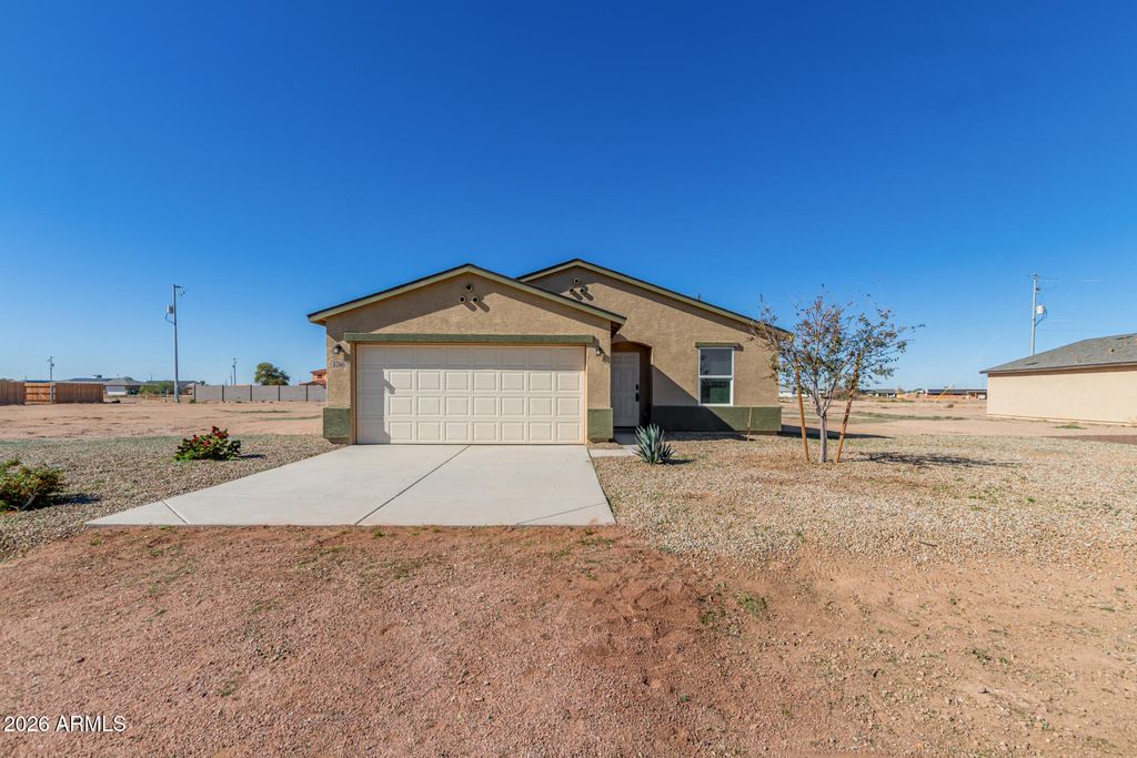 3760 N LA PAZ Drive, Eloy, AZ 85131