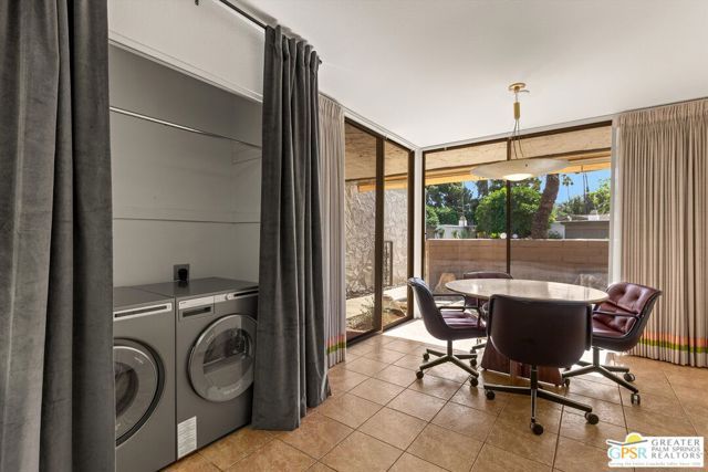 2224 Casitas Way, Palm Springs, CA 92264