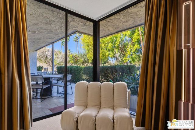2224 Casitas Way, Palm Springs, CA 92264