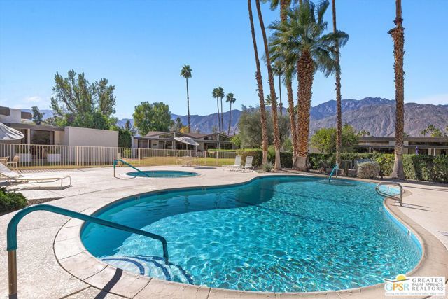 2224 Casitas Way, Palm Springs, CA 92264
