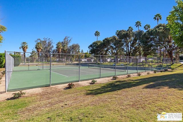 2224 Casitas Way, Palm Springs, CA 92264