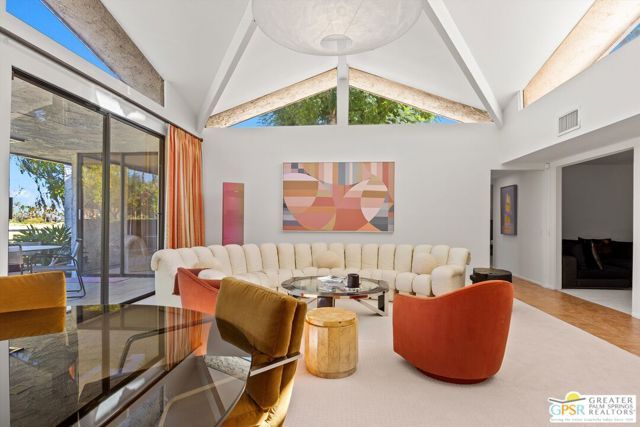 2224 Casitas Way, Palm Springs, CA 92264